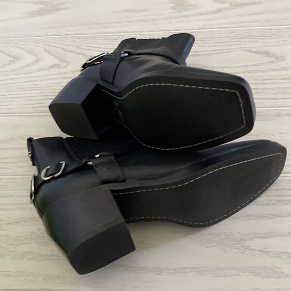 Sam Edelman Bellamie Bootie - Picture 5 of 8